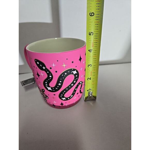 COBWEBS & CAULDRONS HOT PINK SNAKE SOFT TOUCH COFFEE MUG HALLOWEEN BRAND NEW - Picture 3 of 6